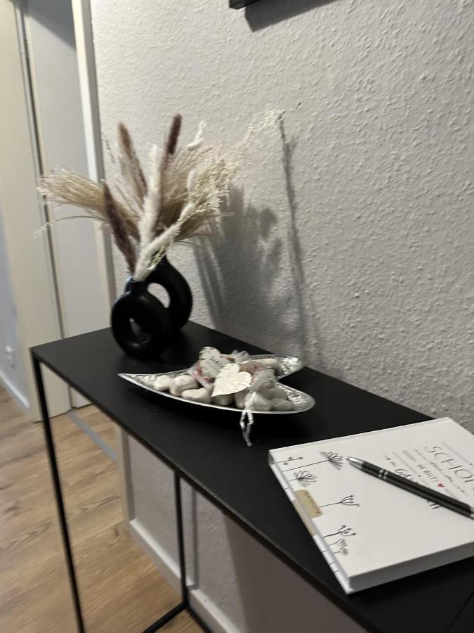 Ferienwohnung Lorenz Mit Kostenlosem Parkplatz Netflix Boxspringbett Kueche Magdeburg Zewnętrze zdjęcie